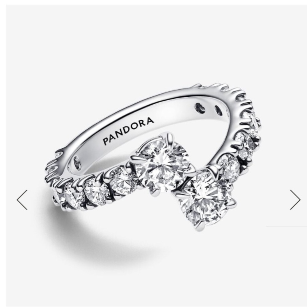 Pandora sparkling overlapping band ring
